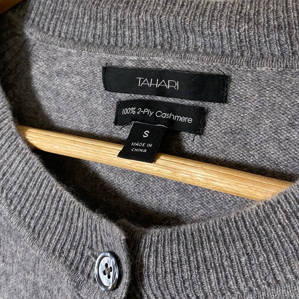 CASHMERE button up - Picture 2 of 4